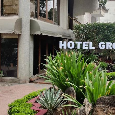 Hotel Grg Вадодара Экстерьер фото