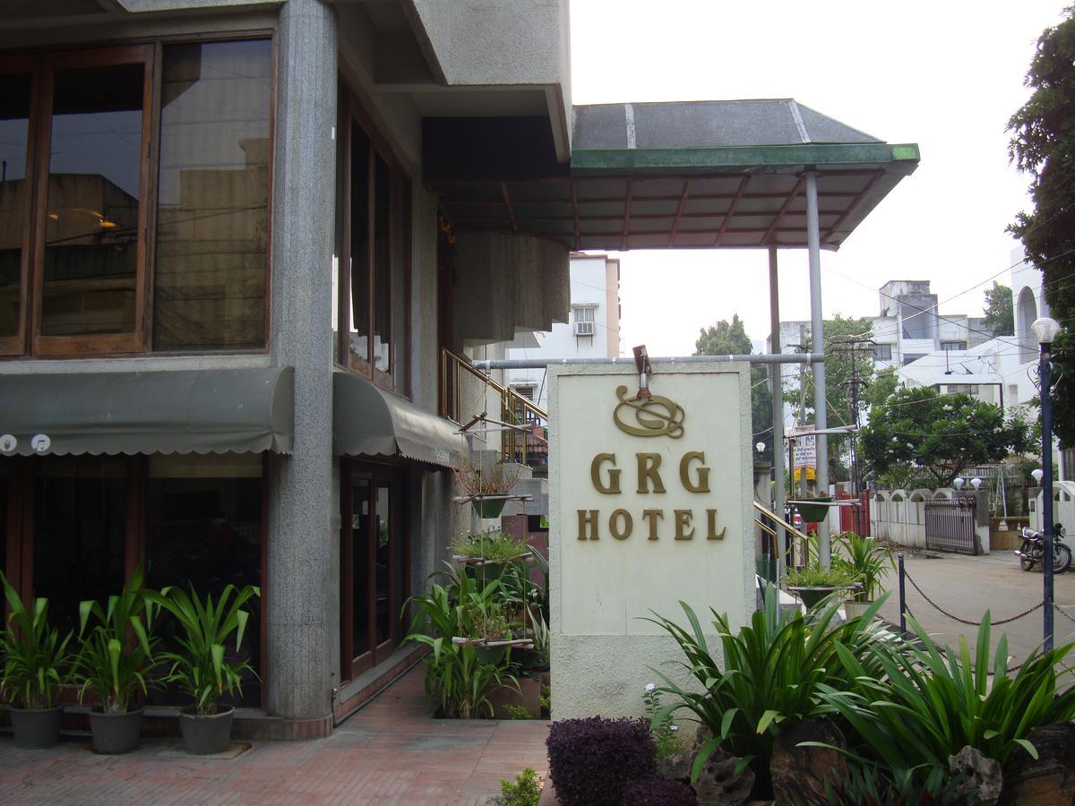 Hotel Grg Вадодара Экстерьер фото